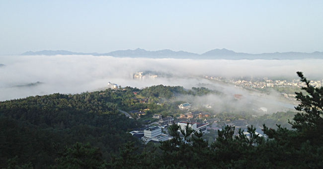 덕음정 솔바람길의 아침