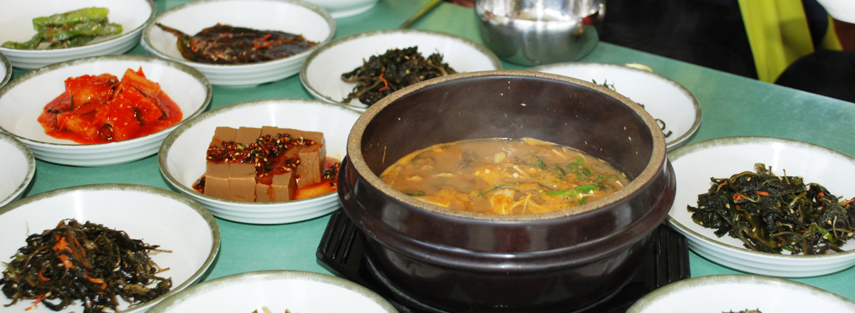 Sanchae Baekban (Wild Vegetable Full Meal)