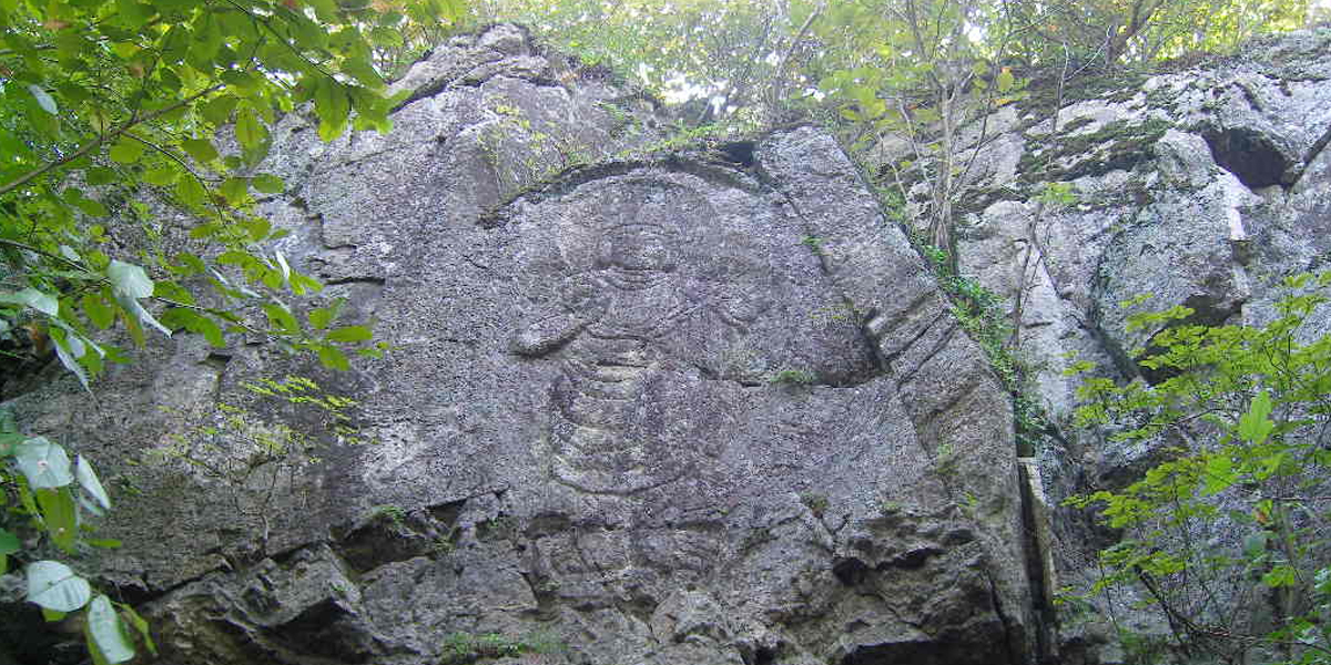 견두산마애여래입상